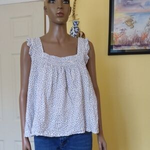 Ces Femme Floral White Sleeveless Top Fits Medium To XL Cotton Rayon Blend